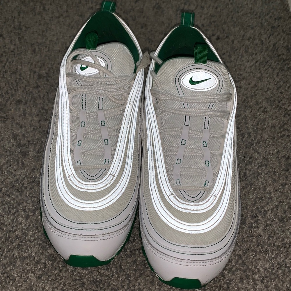 Nike 97s pine green worn like 3 times they are literally brand new never use em